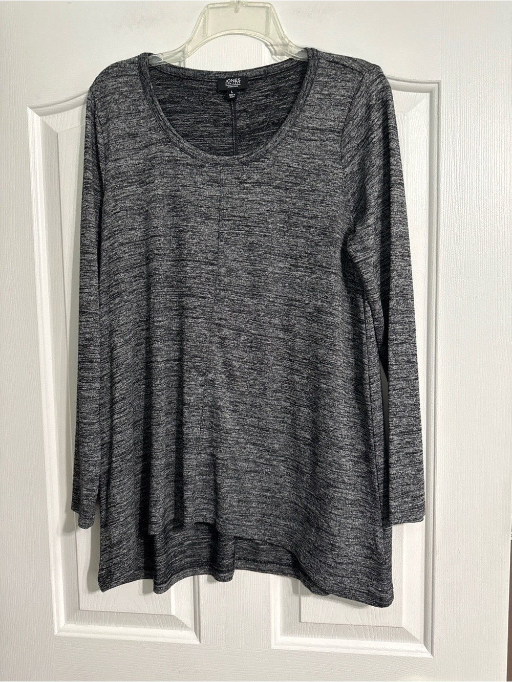 Jones New York Heathered Gray Long Sleeve Scoop Neck Top
